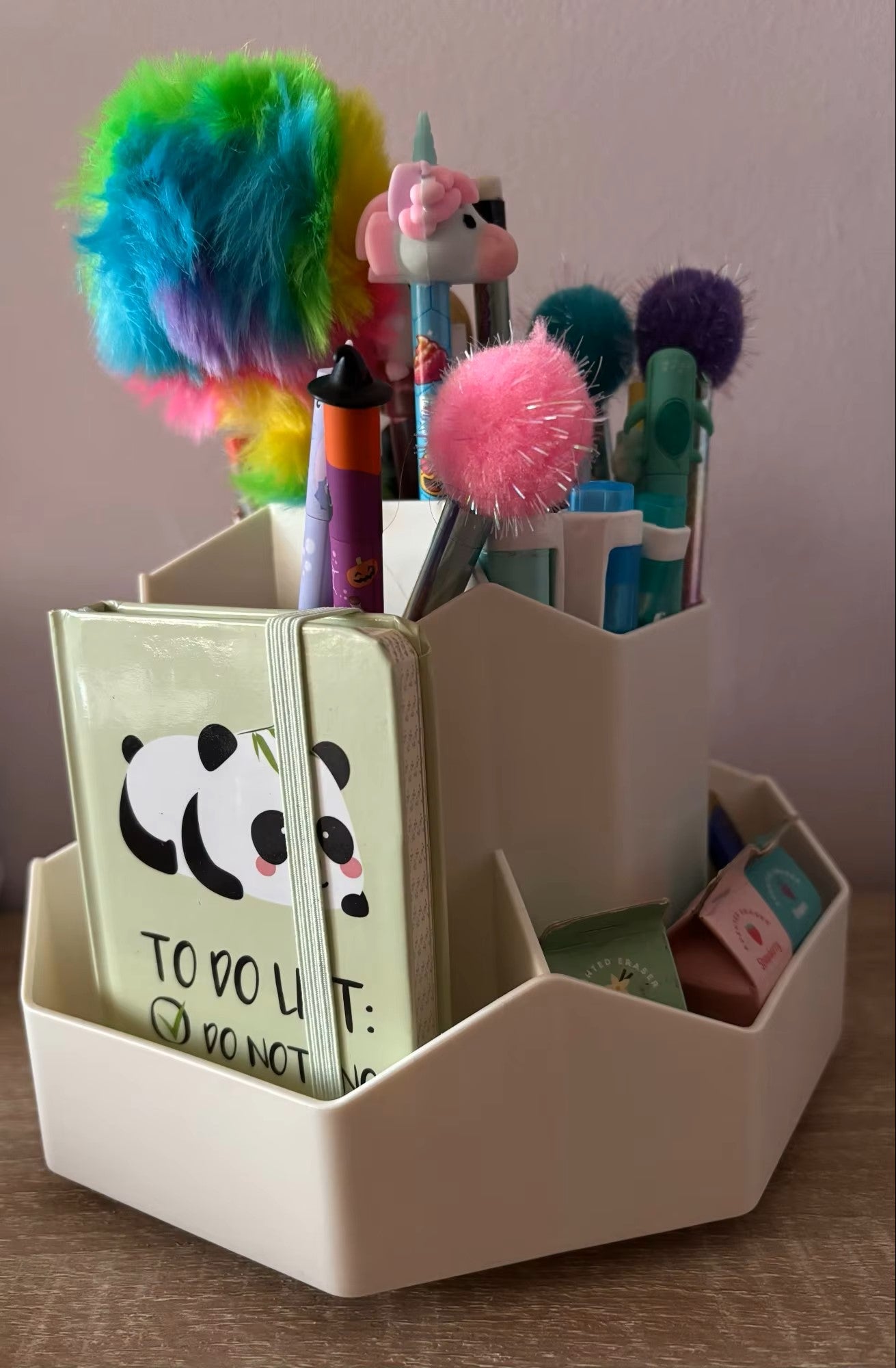 🌀 Boîte de Rangement Rotative à 360° – Organisez Votre Bureau en Un Geste ! ✨