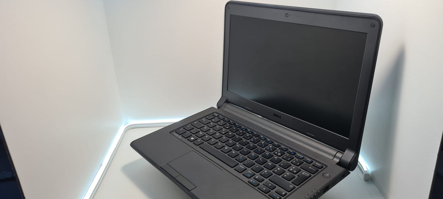 💻 PC Portable Dell Latitude 3350 – Bon état 💻