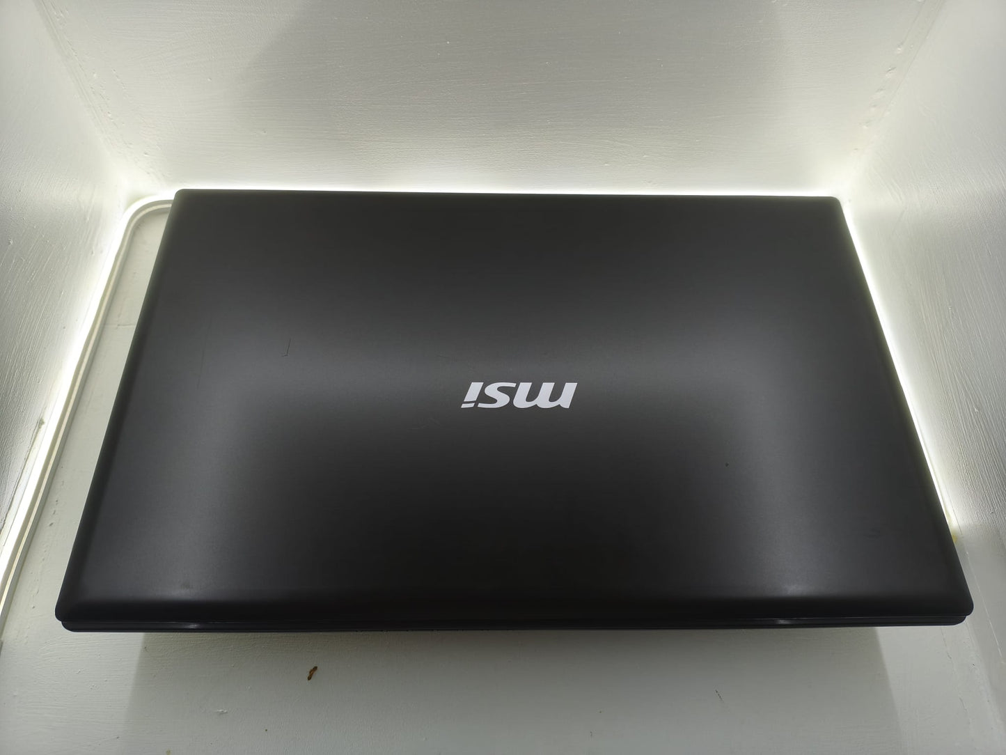 💻 PC Portable MSI MS-16GD Marron – Très bon état 💻