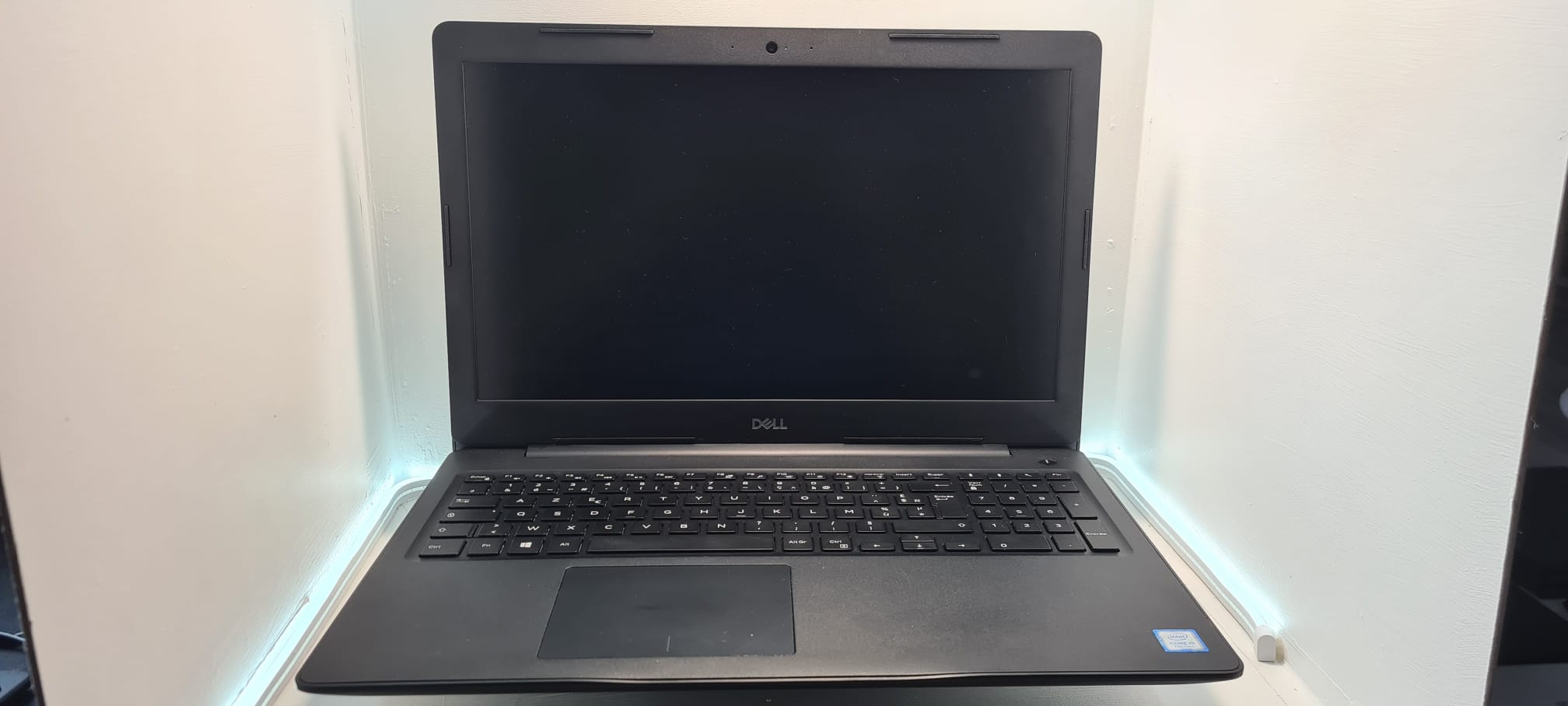 Dell Latitude 3590 – 15,6" – Intel Core i5-7200U – 8 Go – SSD 240 Go