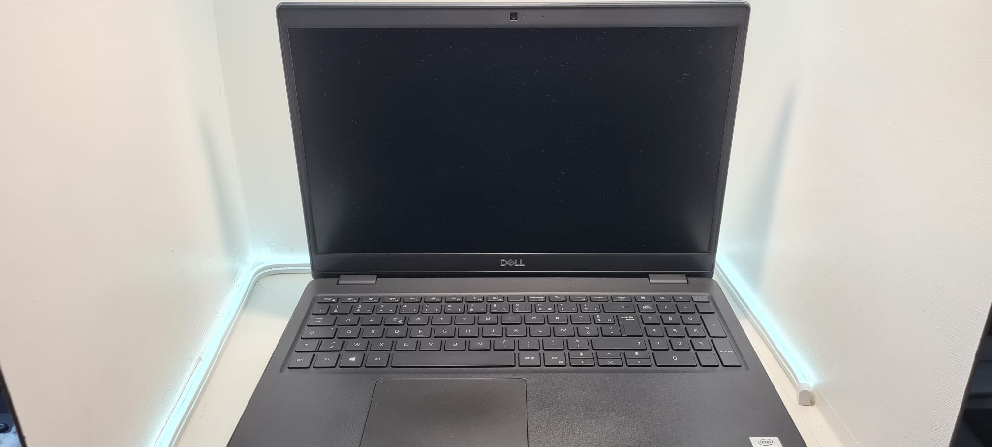 Dell Latitude 3510 – 15,6" – Intel Core i5-10210U – 8 Go – SSD 240 Go