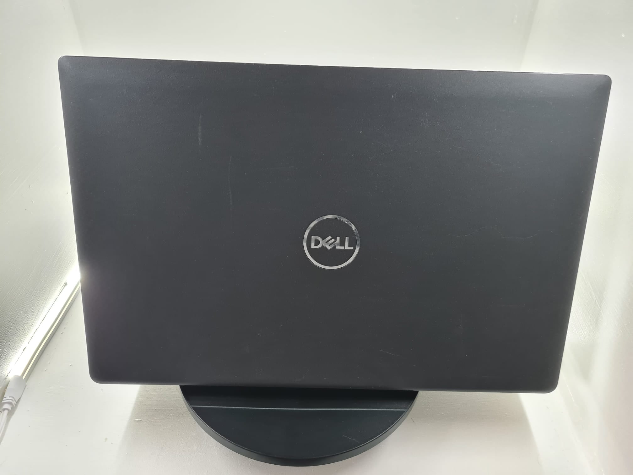 Dell Latitude 3520 – 15,6" – Intel Core i5-1135G7 – 8 Go – SSD 240 Go – Image 4
