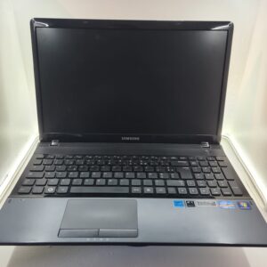 Samsung NP300E5C – 15,6" – Intel Core i3 – 6 Go – SSD 240 Go