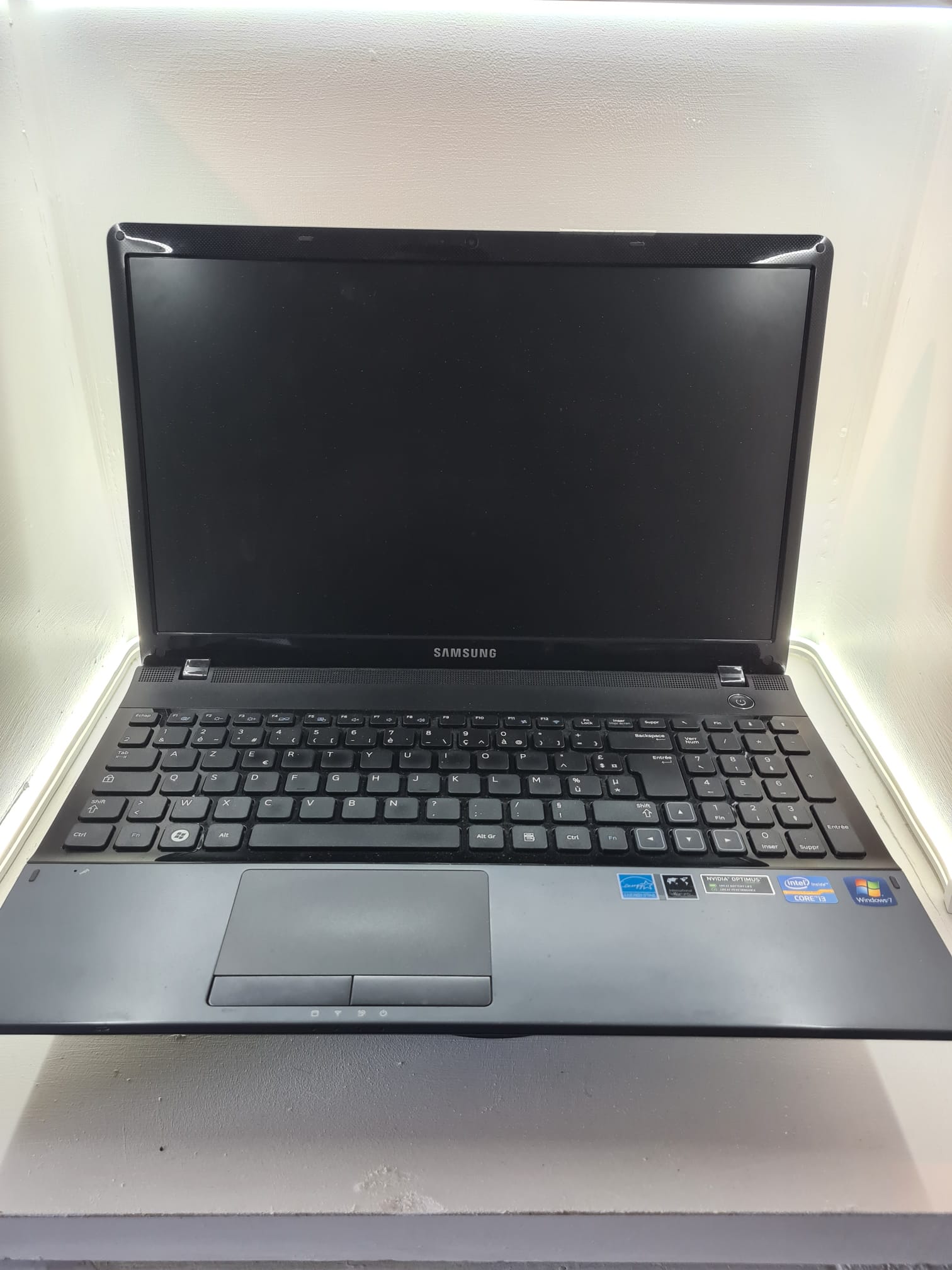 Samsung NP300E5C – 15,6" – Intel Core i3 – 6 Go – SSD 240 Go